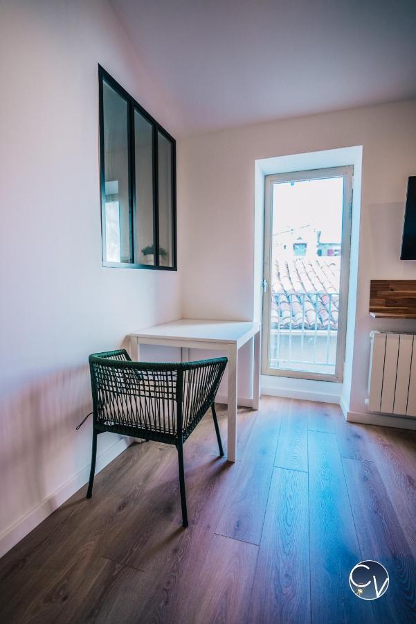Studio Centre-Ville Nimes Bagian luar foto